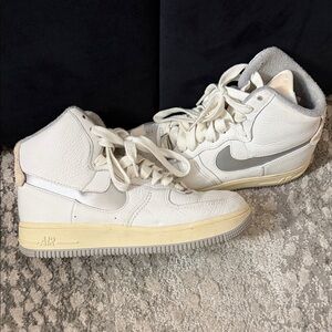 Nike Women's White and Gray High-Top Sneakers